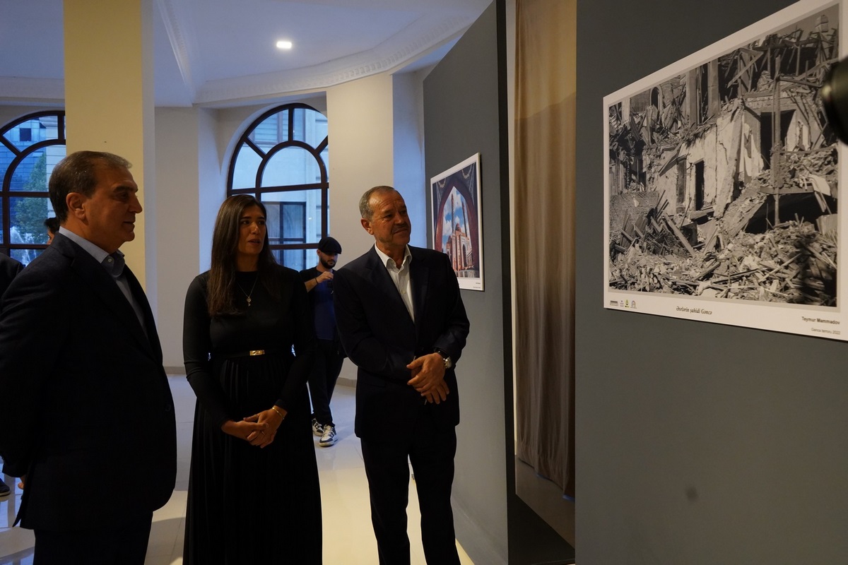 Gəncədə “Əsrlərin şahidi Gəncə” adlı unikal fotosərgi keçirilib