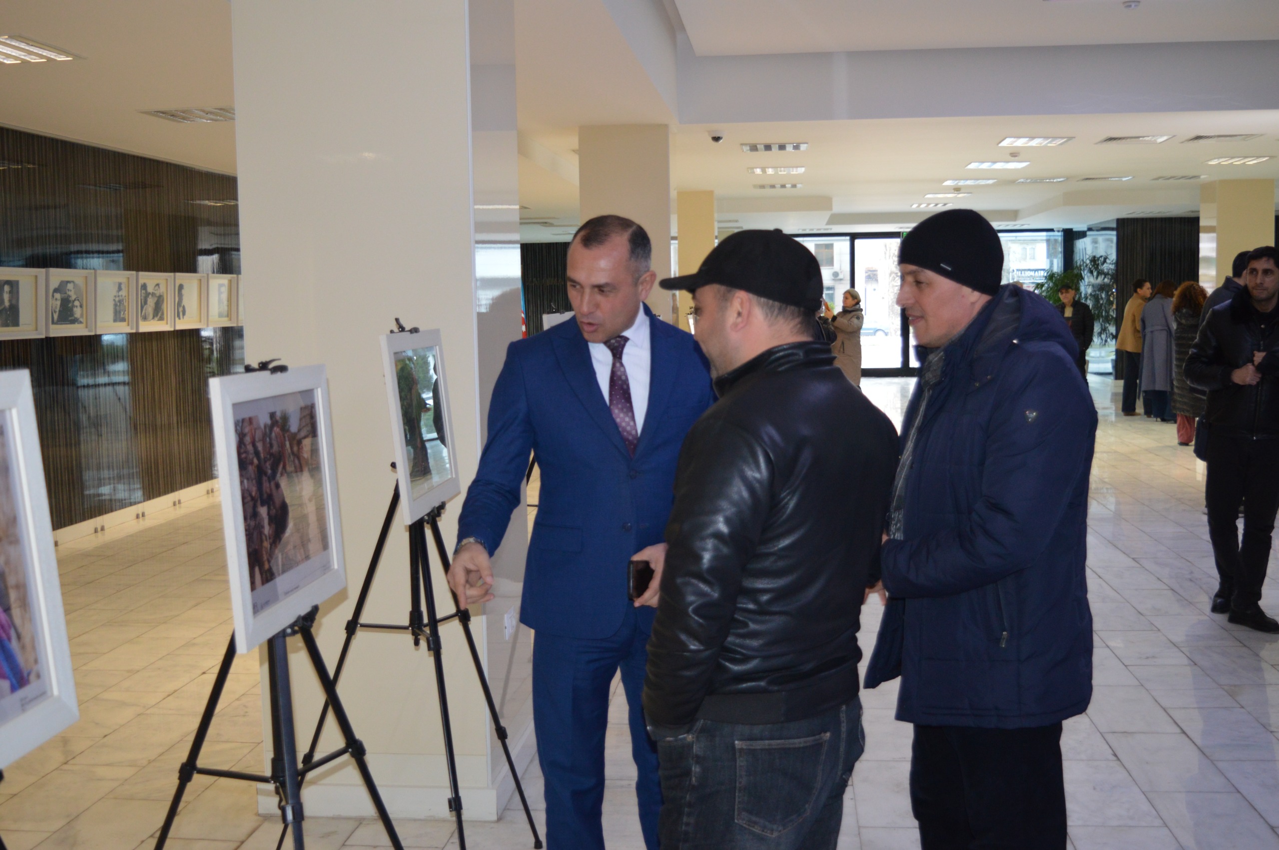 Mingəçevir Heydər Əliyev Mərkəzind Əli Əkbərin “Təbiətin səssiz musiqisi” fotosərgisi keçirilib