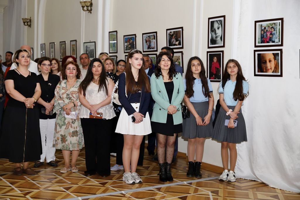 “Tarixin uşaq izləri” adlı sərginin açılışı baş tutub